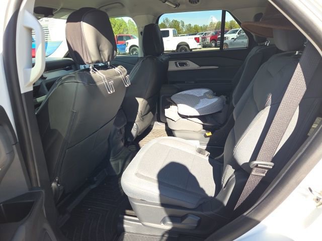 Certified 2025 Ford Explorer Active image 16