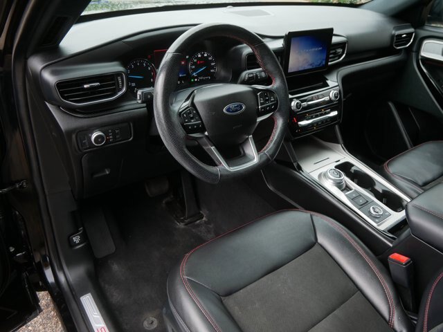 Certified 2022 Ford Explorer ST-Line w/ Class IV Trailer Tow Package AWD/4WD image 12