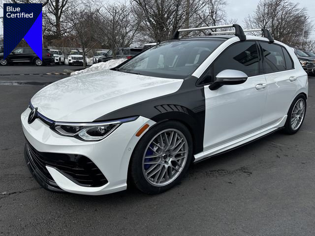 Used 2024 Volkswagen Golf R image 1