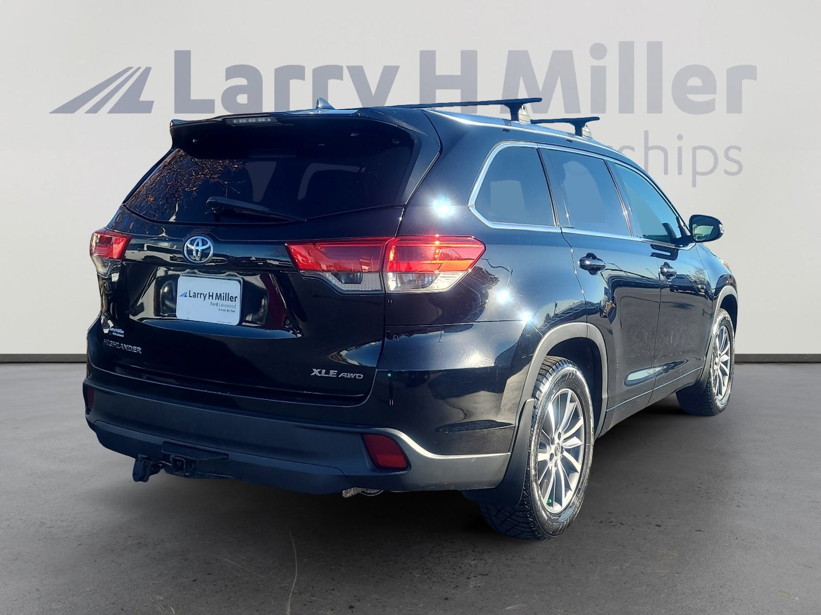 Used 2018 Toyota Highlander XLE image 5