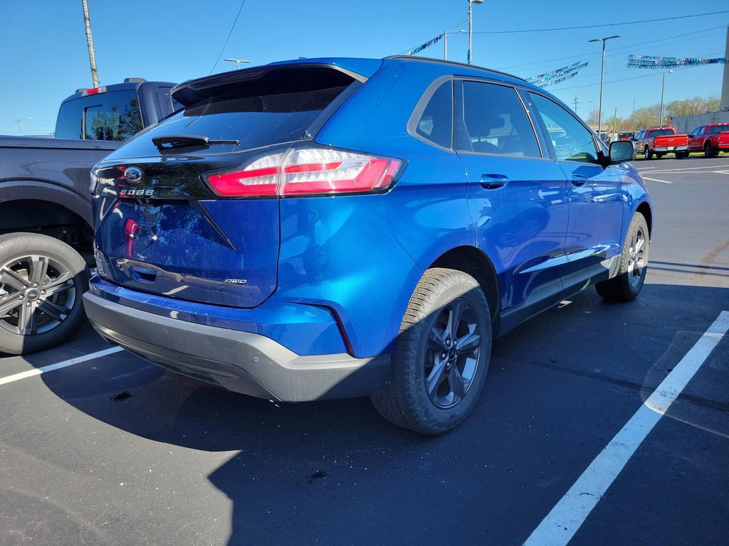 Certified 2023 Ford Edge SEL w/ Sport Appearance Package AWD/4WD image 3