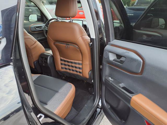 Certified 2023 Ford Bronco Sport Outer Banks w/ Tech Package AWD/4WD image 28