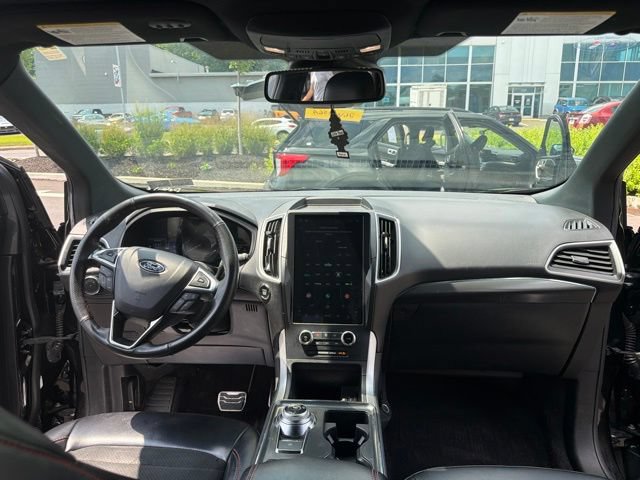 Certified 2024 Ford Edge ST-Line AWD/4WD image 16