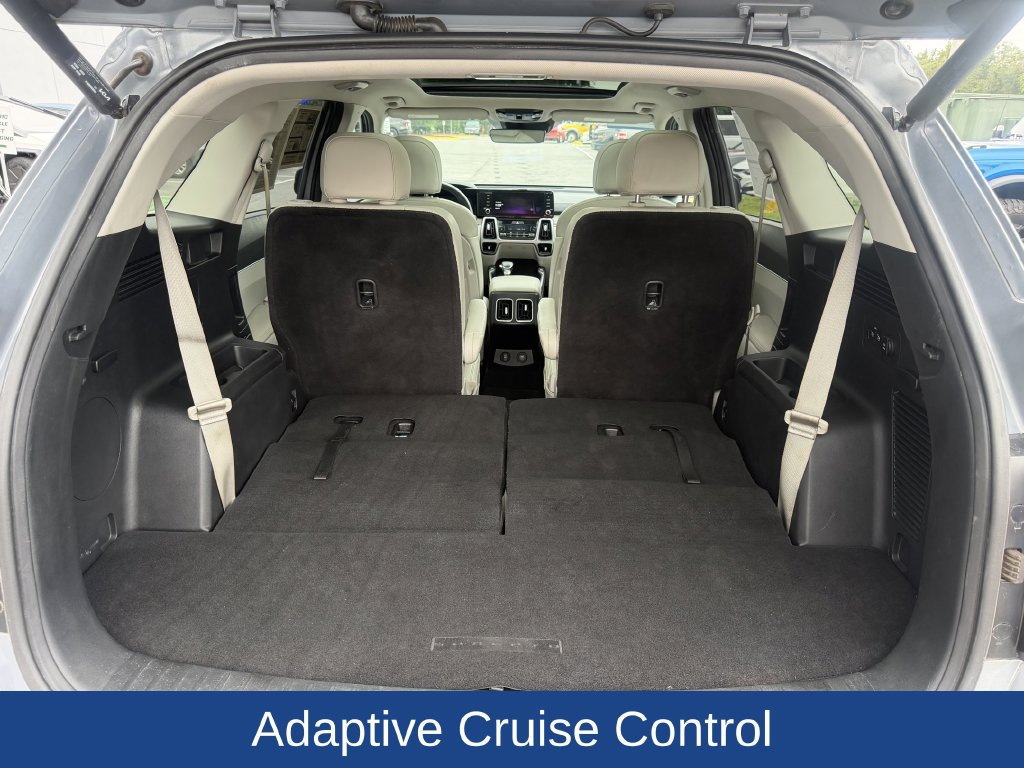 Used 2023 Kia Sorento EX w/ Panoramic Sunroof Package FWD image 9