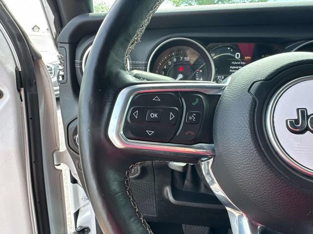 Used 2022 Jeep Wrangler Unlimited Sahara w/ Cold Weather Group AWD/4WD image 22