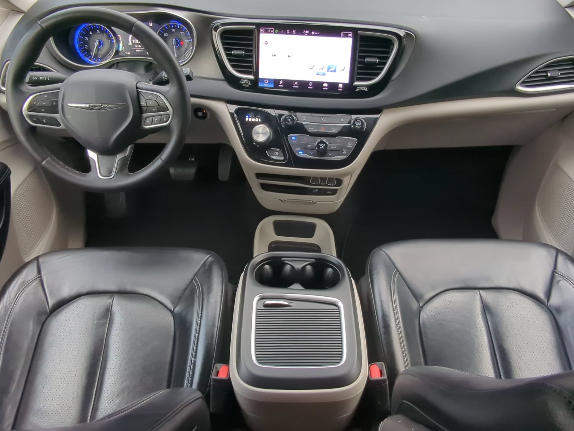 Used 2022 Chrysler Pacifica Touring-L FWD image 49