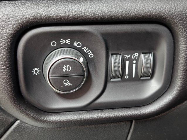Used 2024 RAM 2500 Laramie w/ Safety Group AWD/4WD image 15