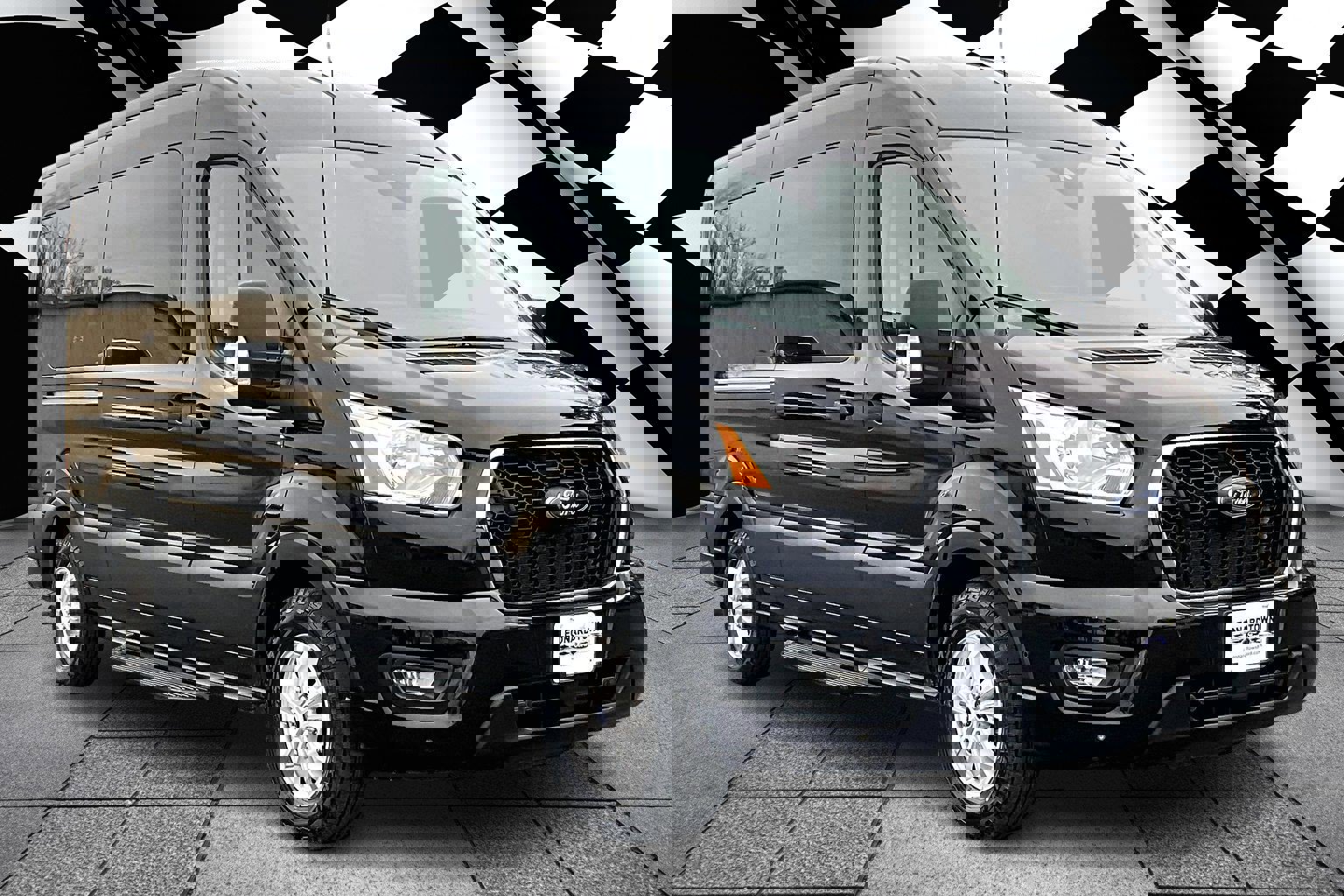 Certified 2022 Ford Transit 350 XLT image 5