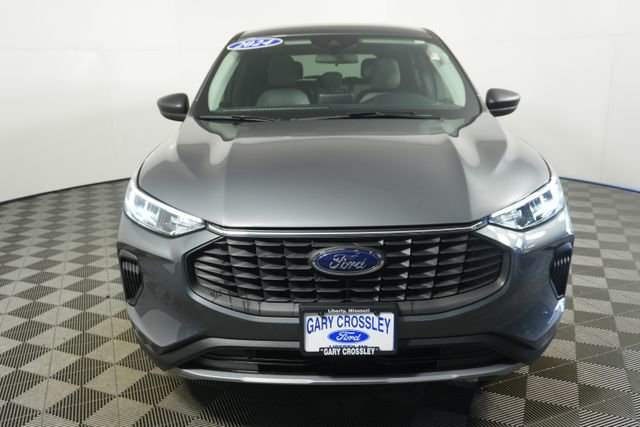 Certified 2024 Ford Escape Active w/ Cold Weather Package FWD image 8