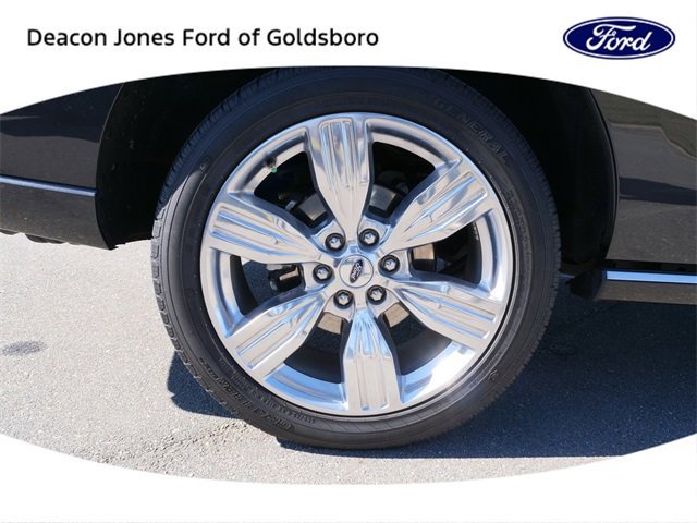 Certified 2023 Ford Expedition Platinum image 11