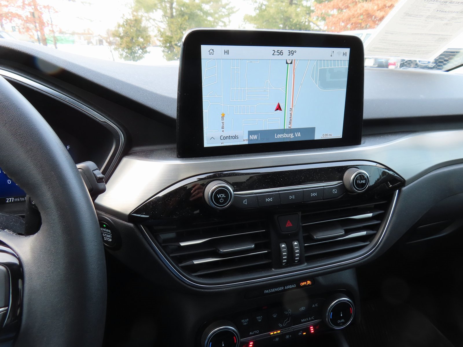 Certified 2022 Ford Escape Titanium w/ Class II Trailer Tow Package image 23