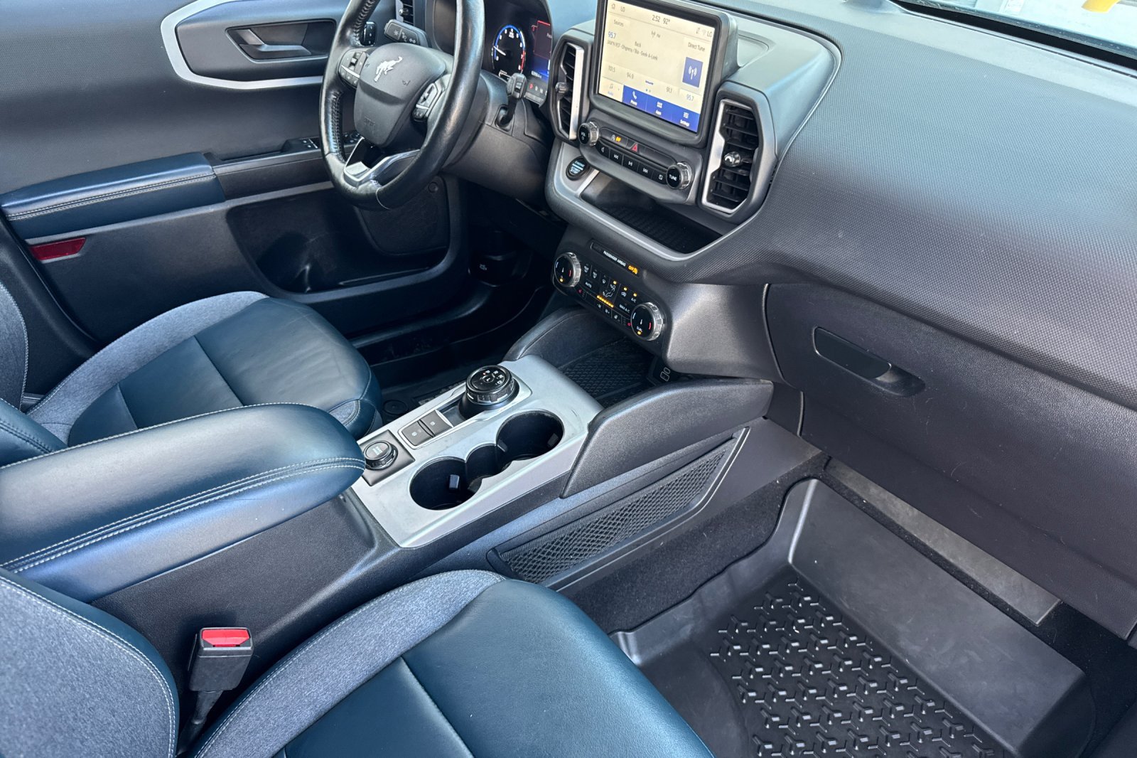 Certified 2023 Ford Bronco Sport Outer Banks AWD/4WD image 15