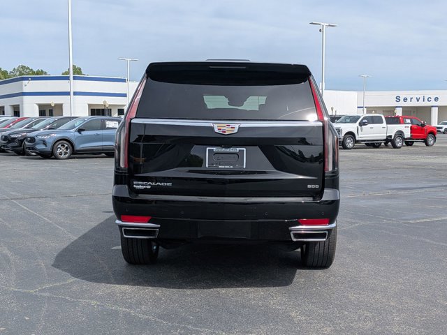 Used 2023 Cadillac Escalade ESV Premium Luxury image 4