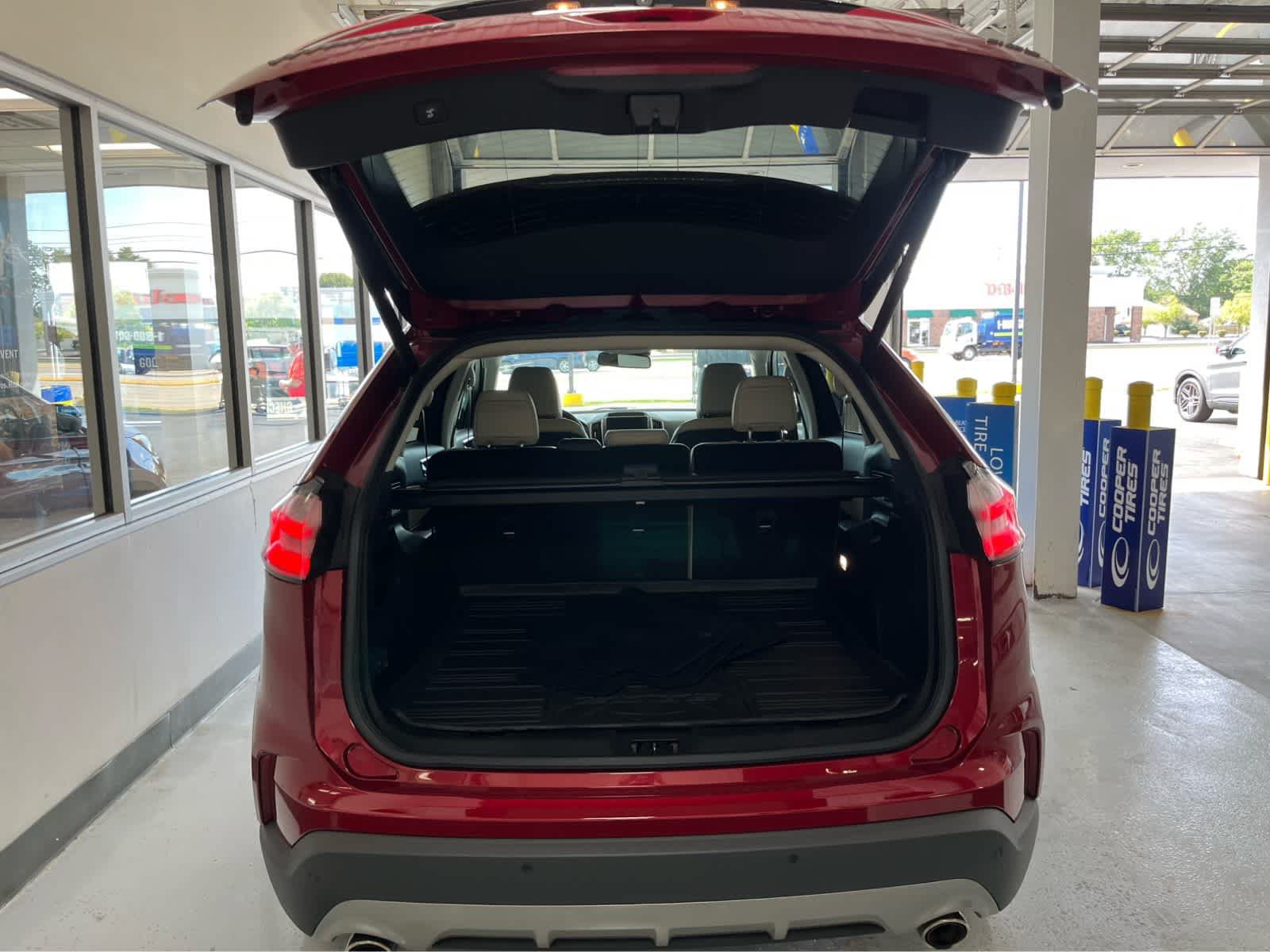 Certified 2023 Ford Edge Titanium w/ Equipment Group 301A AWD/4WD image 7