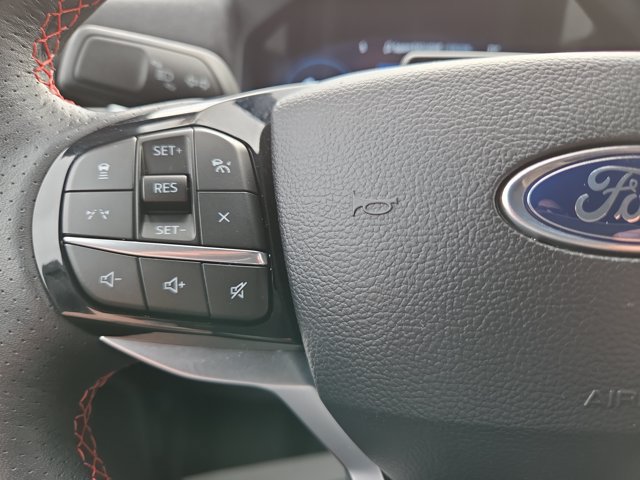 Certified 2025 Ford Explorer ST-Line w/ ST-Line Street Pack AWD/4WD image 17