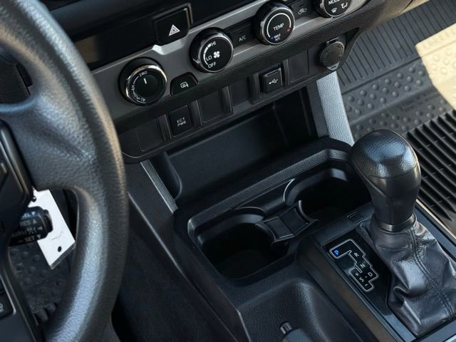 Used 2020 Toyota Tacoma SR AWD/4WD image 35