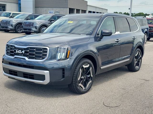 Used 2023 Kia Telluride S w/ S Sunroof Package FWD image 27