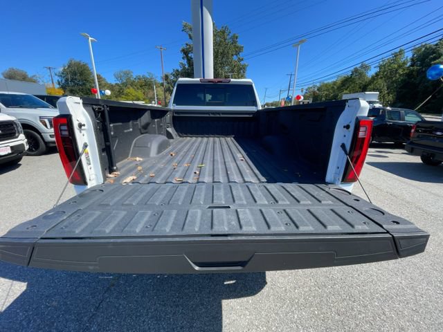 Used 2024 GMC Sierra 3500 Denali Ultimate AWD/4WD image 11