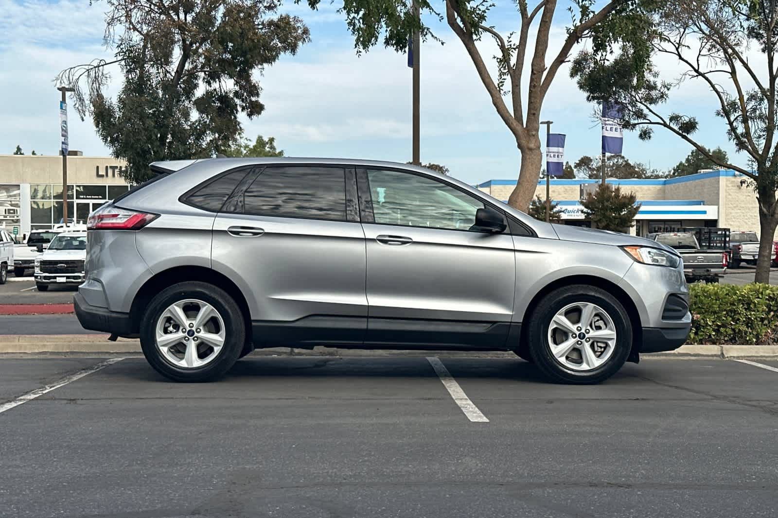 Certified 2021 Ford Edge SE FWD image 9