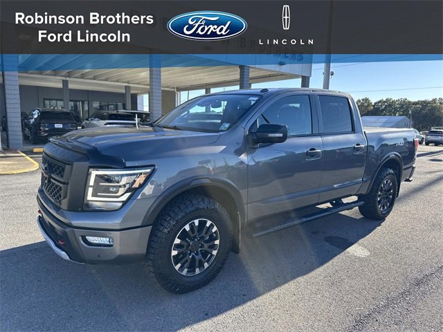 Used 2021 Nissan Titan PRO-4X w/ Pro-4x Convenience Package image 1