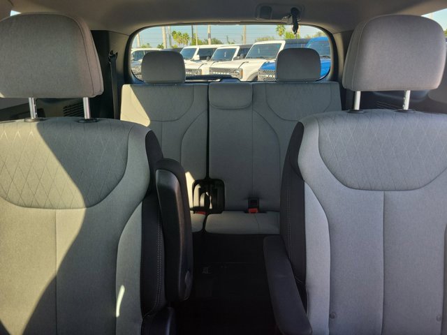 Used 2022 Hyundai Palisade SEL w/ Convenience Package image 17