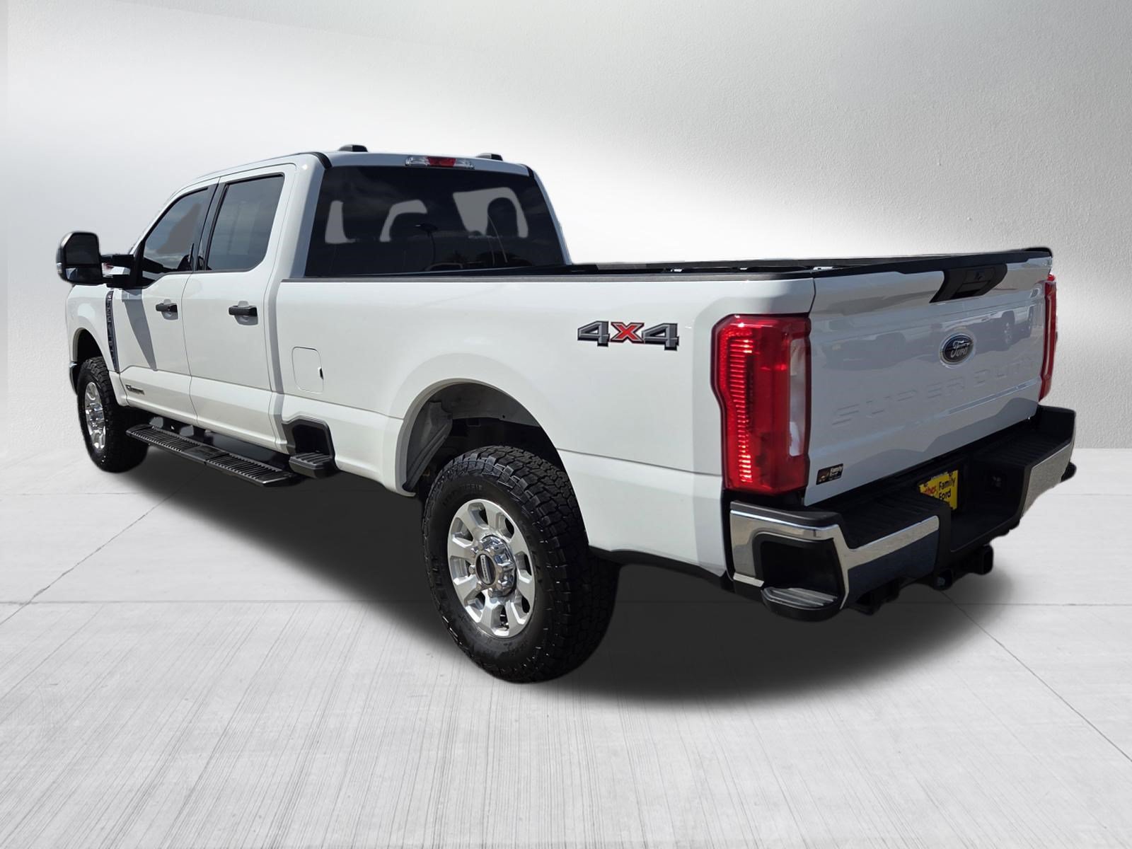 Certified 2024 Ford F250 XLT AWD/4WD image 5
