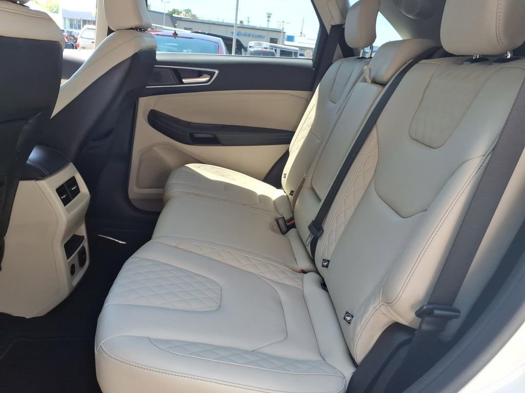 Certified 2023 Ford Edge Titanium AWD/4WD image 15