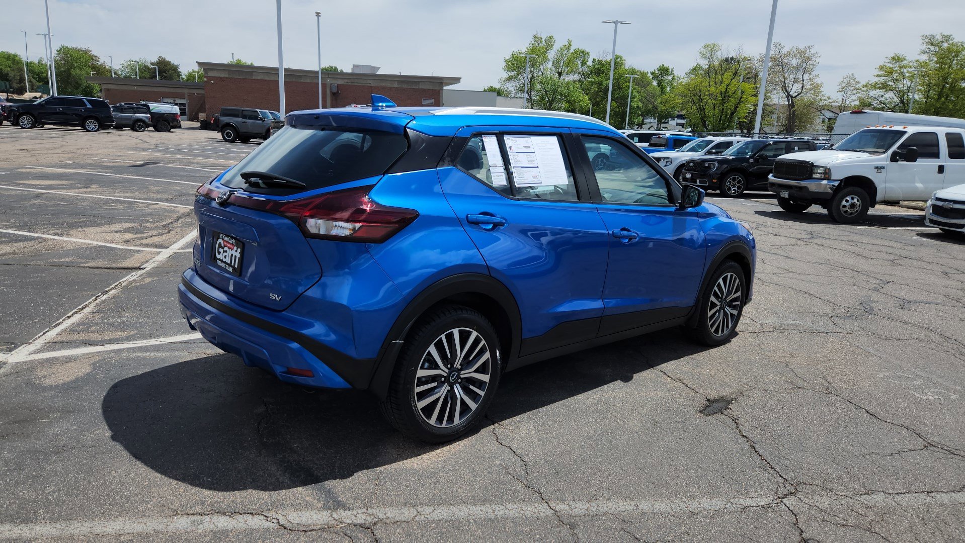 Used 2022 Nissan Kicks SV FWD image 14