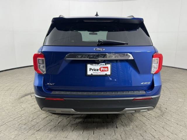 Certified 2022 Ford Explorer XLT w/ Equipment Group 202A AWD/4WD image 5