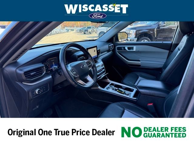 Certified 2022 Ford Explorer XLT w/ Equipment Group 202A image 4