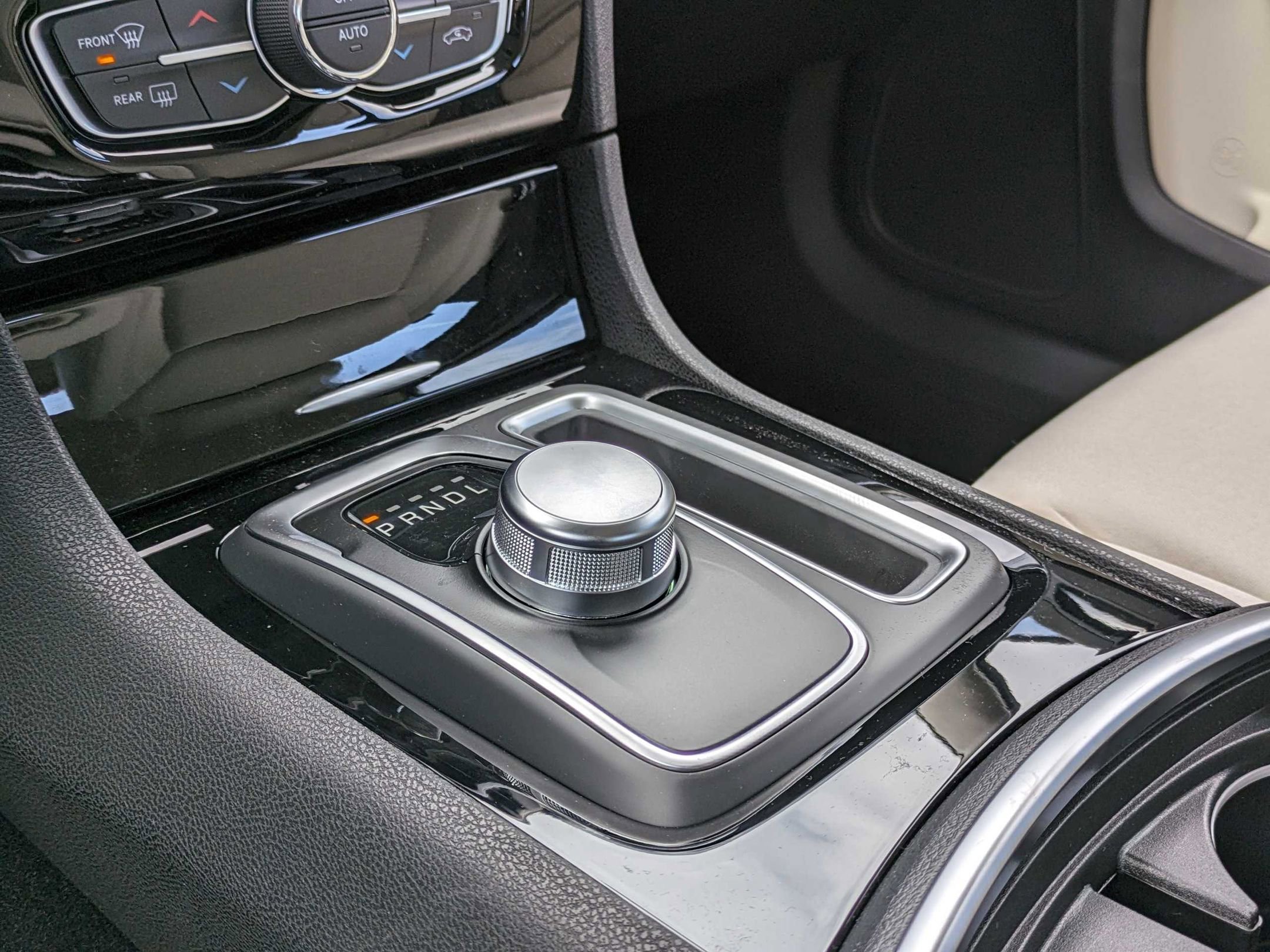 Used 2023 Chrysler 300 Touring w/ Sport Appearance Package image 23