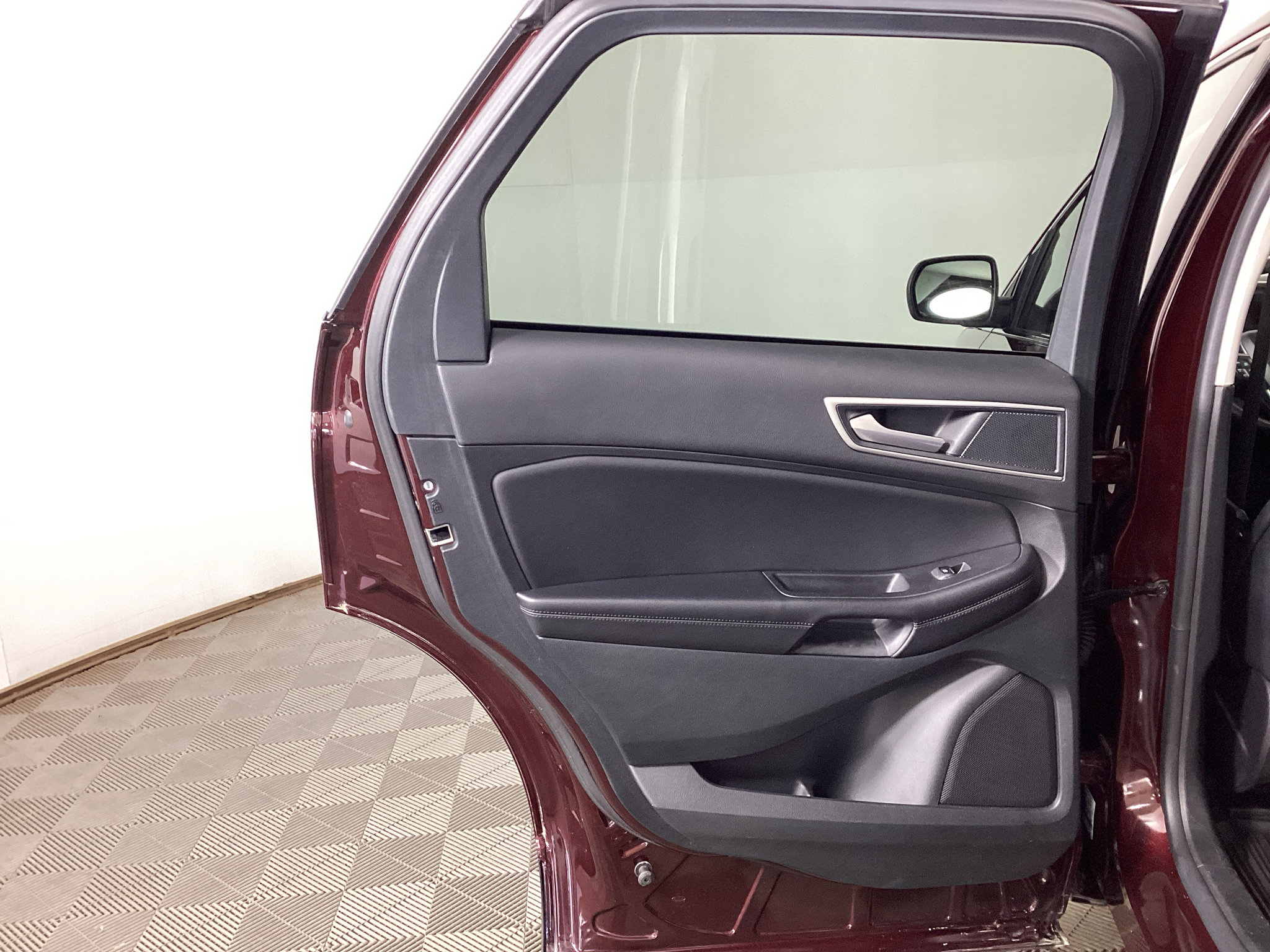 Certified 2024 Ford Edge SEL w/ Convenience Package AWD/4WD image 13
