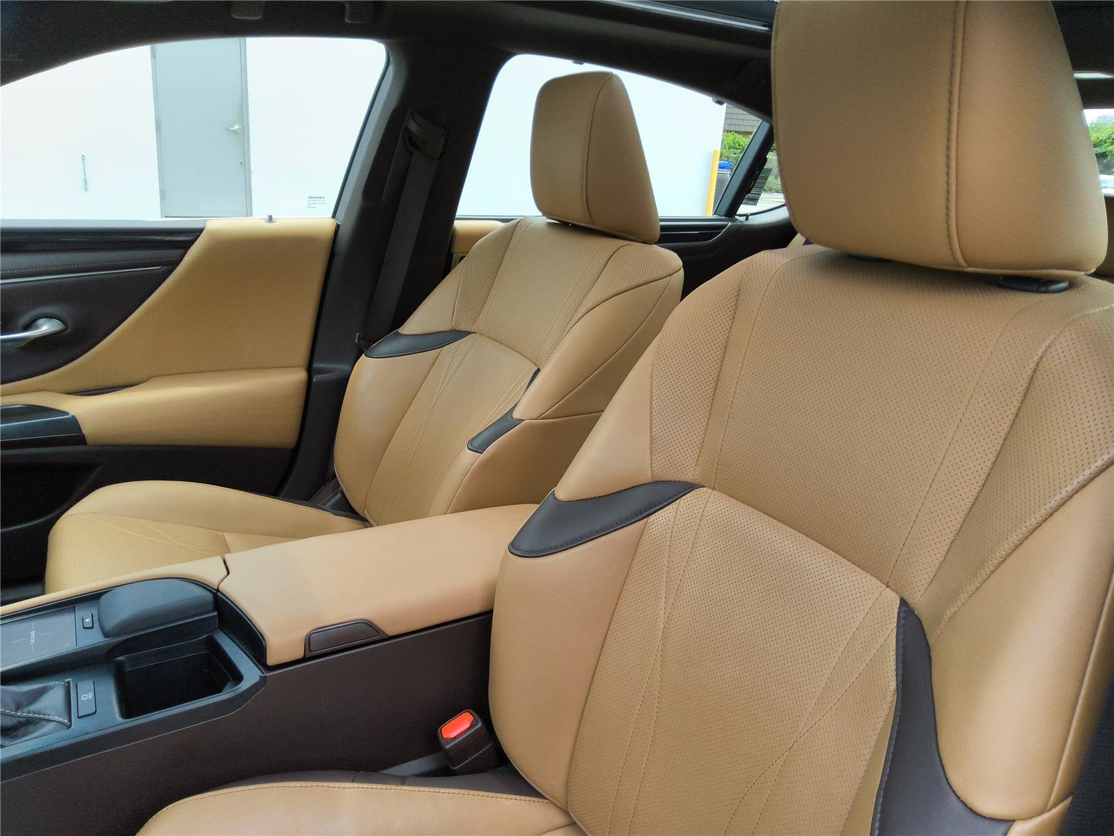 Used 2021 Lexus ES 350 Ultra Luxury FWD image 18