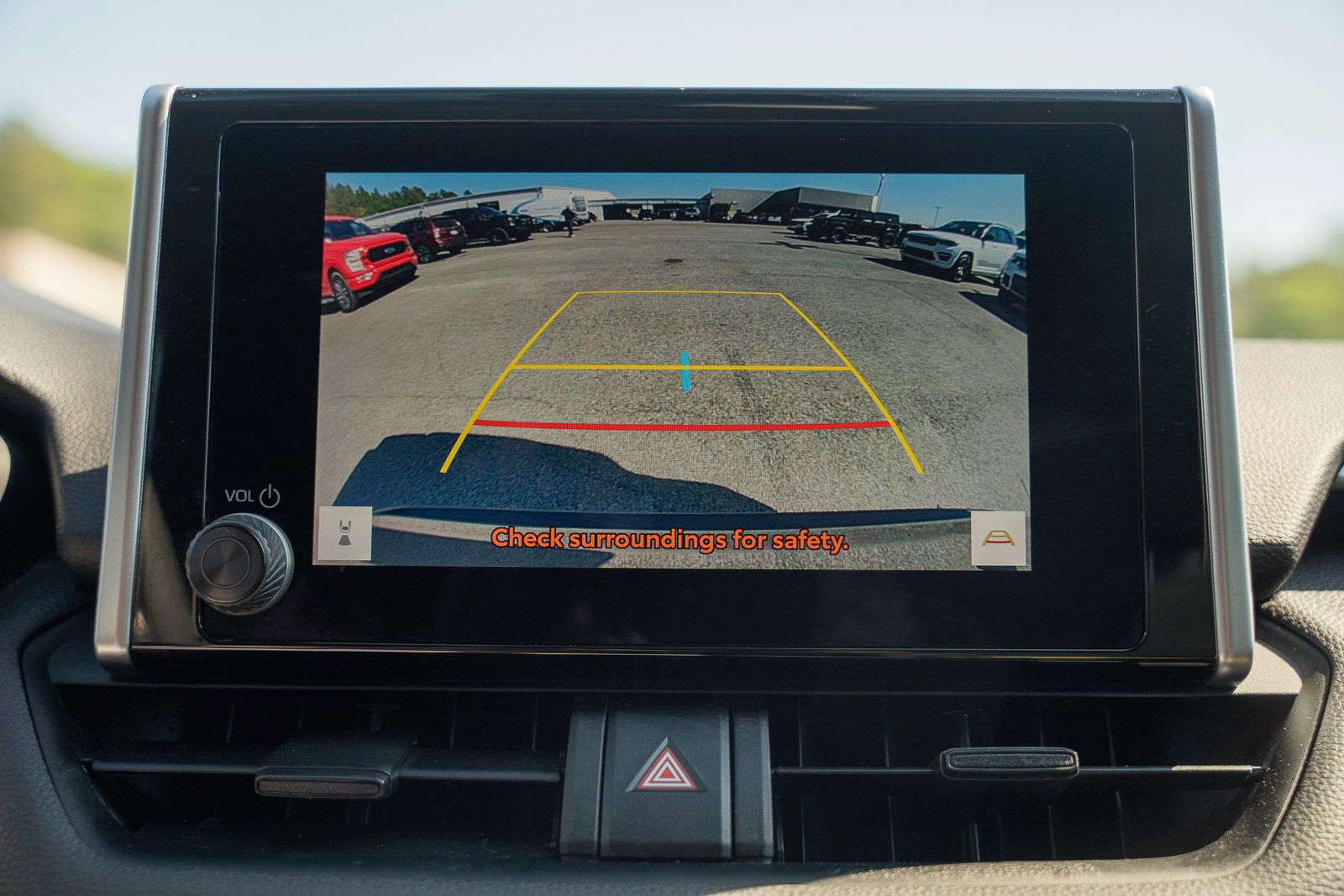 Used 2023 Toyota RAV4 LE FWD image 31