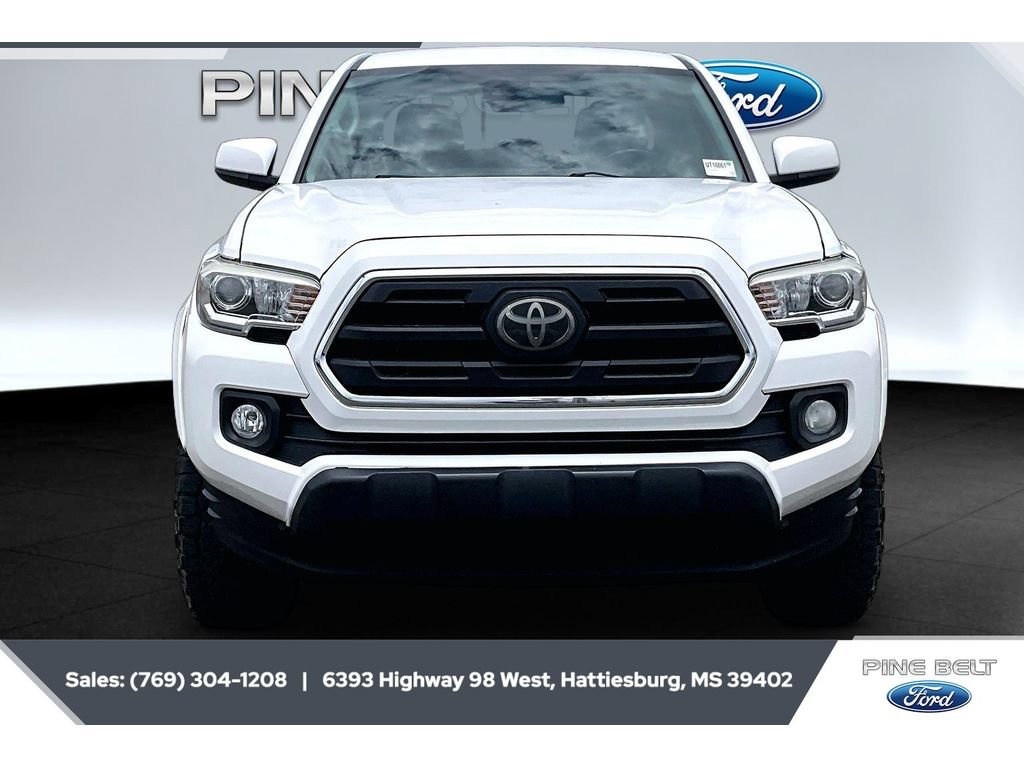 Used 2018 Toyota Tacoma SR5 RWD image 3