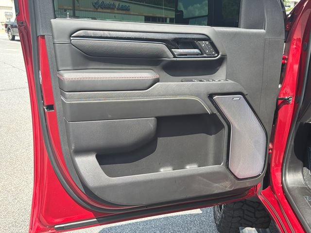 Used 2026 GMC Sierra 2500 AT4X w/ LPO, Black Badging Package AWD/4WD image 12
