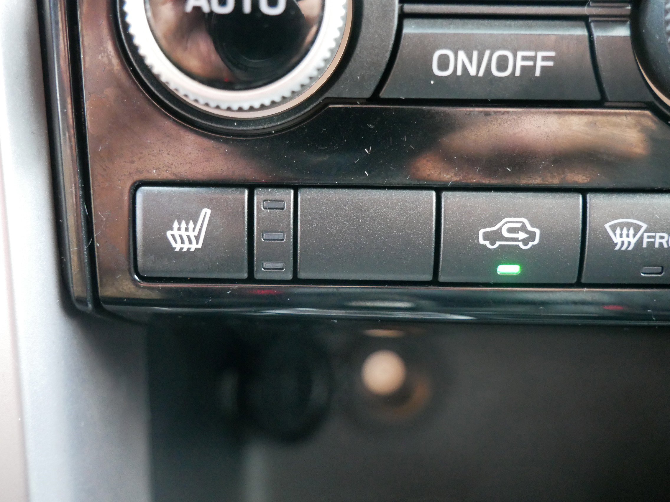 Used 2022 Subaru Ascent Premium w/ Convenience Package image 32