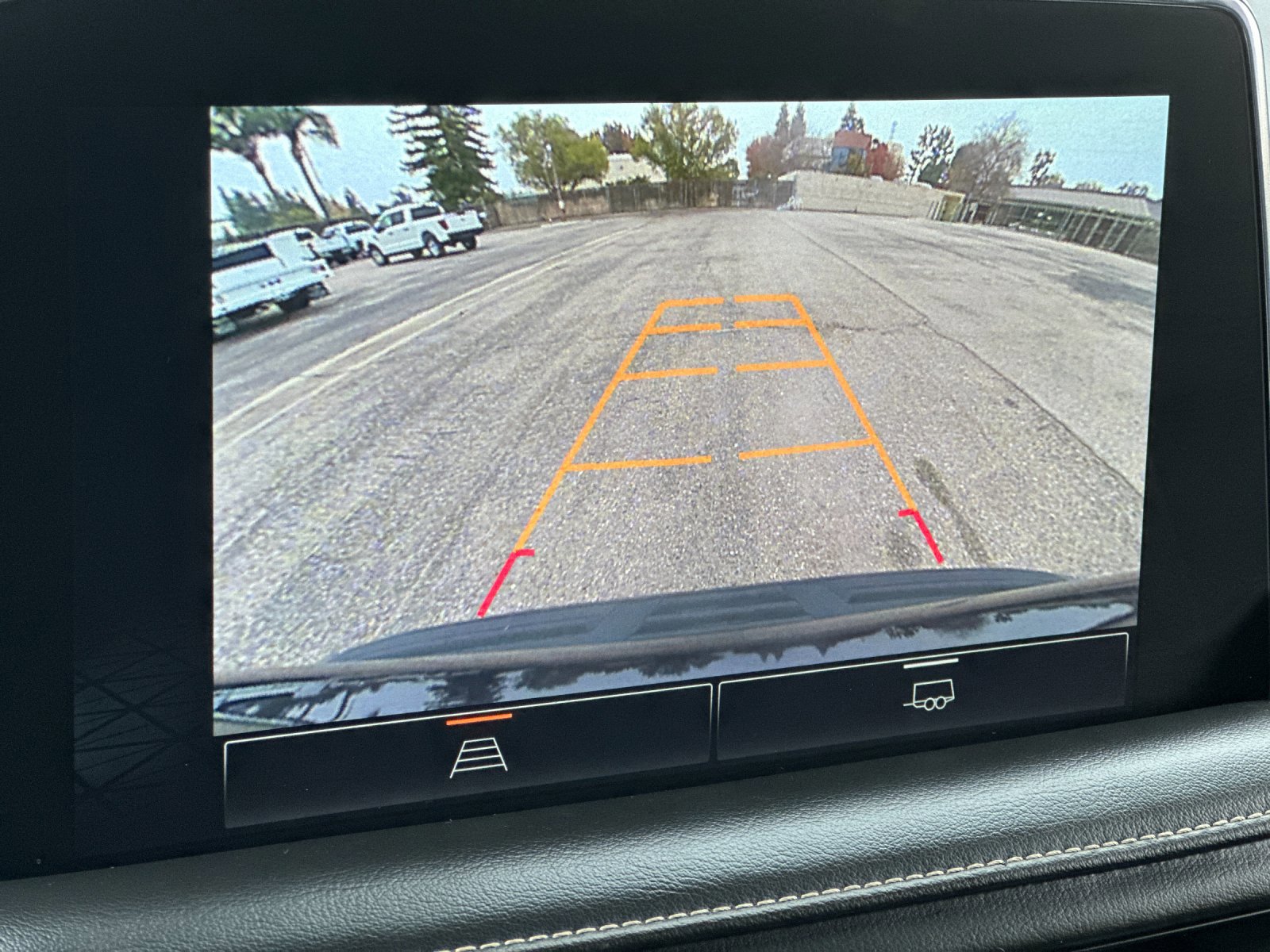 Used 2023 GMC Yukon SLT image 19