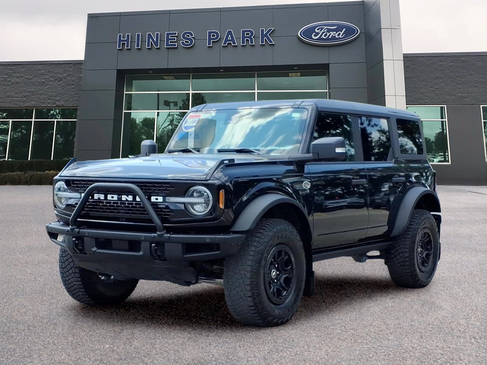 Certified 2022 Ford Bronco Wildtrak AWD/4WD image 3