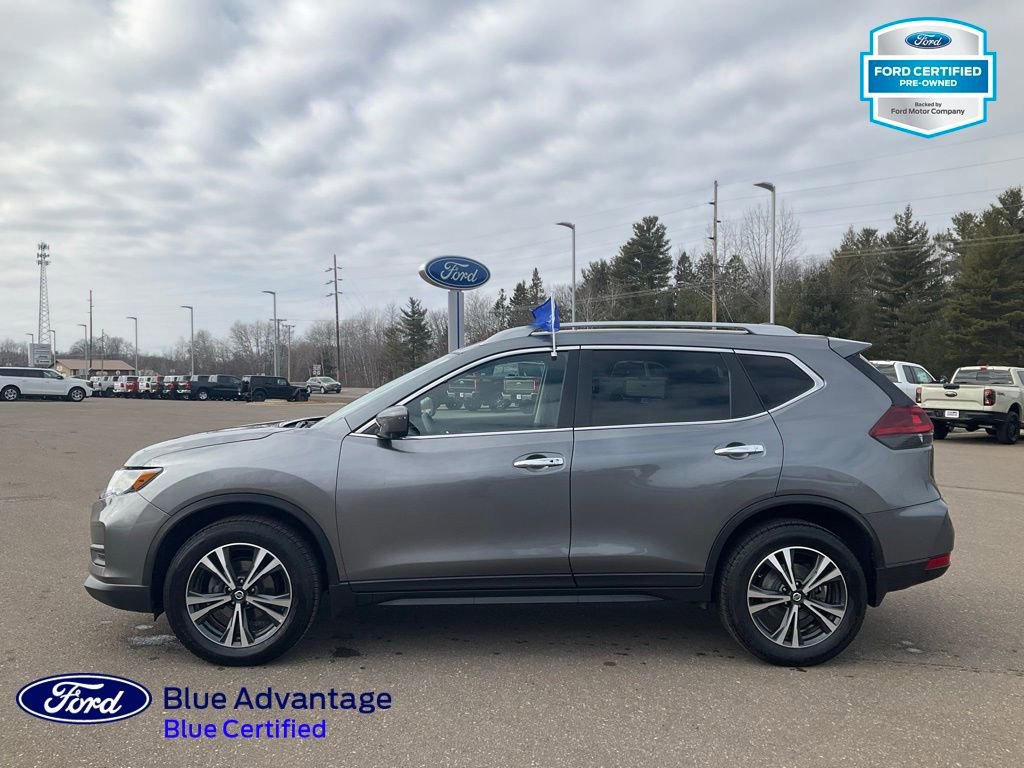 Used 2020 Nissan Rogue SV w/ Premium Package image 2