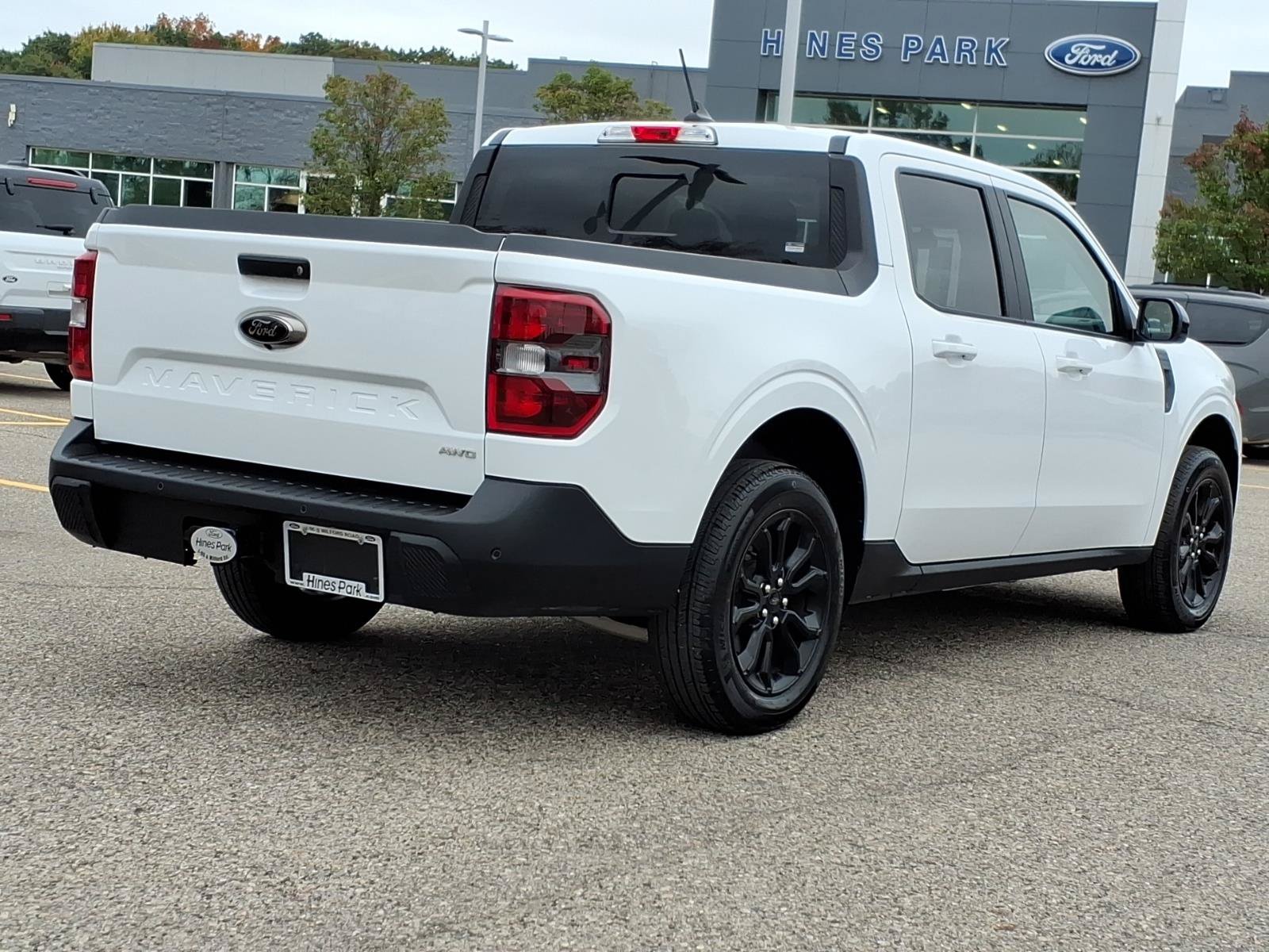 Certified 2024 Ford Maverick Lariat w/ Black Appearance Package AWD/4WD image 7