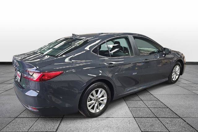 Used 2025 Toyota Camry LE FWD image 5