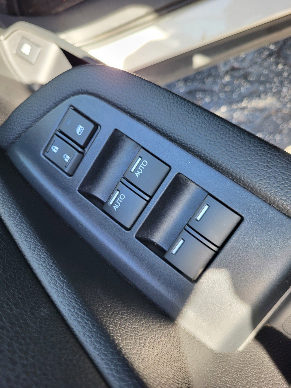 Used 2025 Honda Ridgeline TrailSport image 18