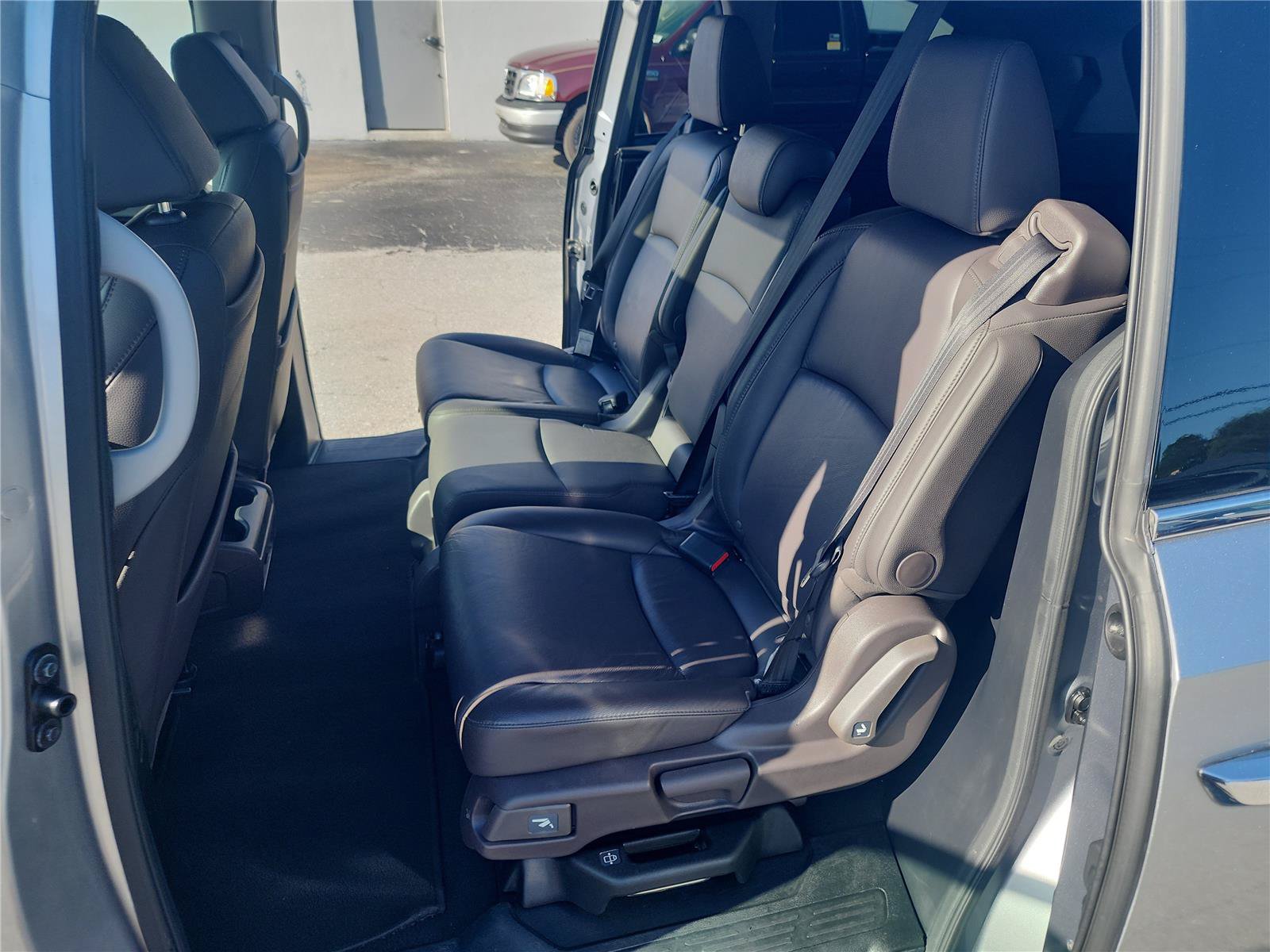 Used 2020 Honda Odyssey Elite image 16