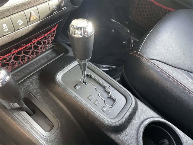 Used 2018 Jeep Wrangler Unlimited Rubicon image 21