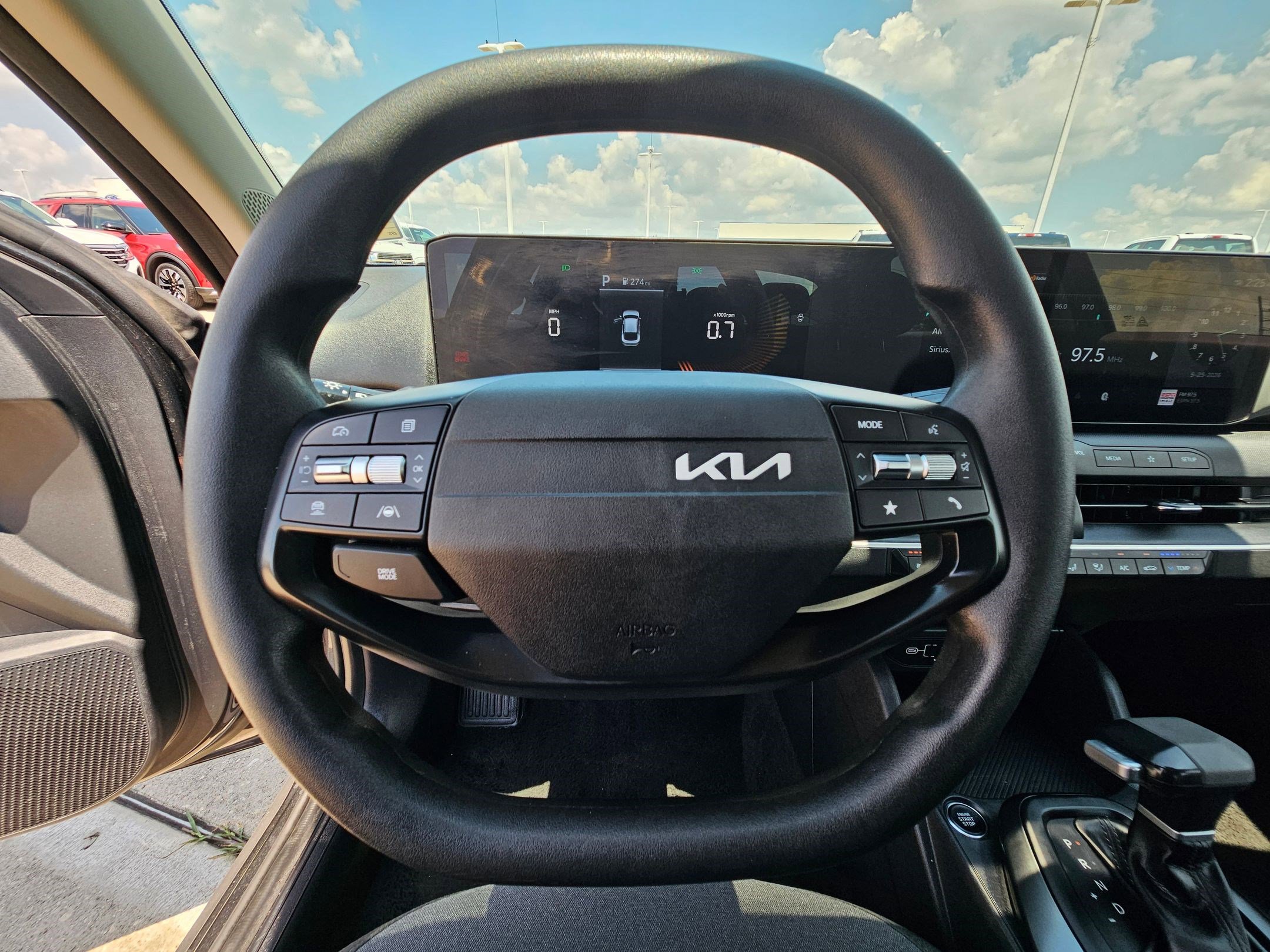 Used 2025 Kia K4 FWD image 18