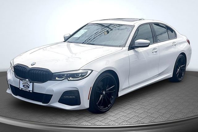 Used 2020 BMW 330i Sedan w/ M Sport Package RWD image 12