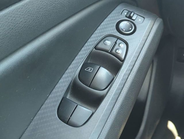 Used 2022 Nissan Altima 2.5 SV FWD image 24