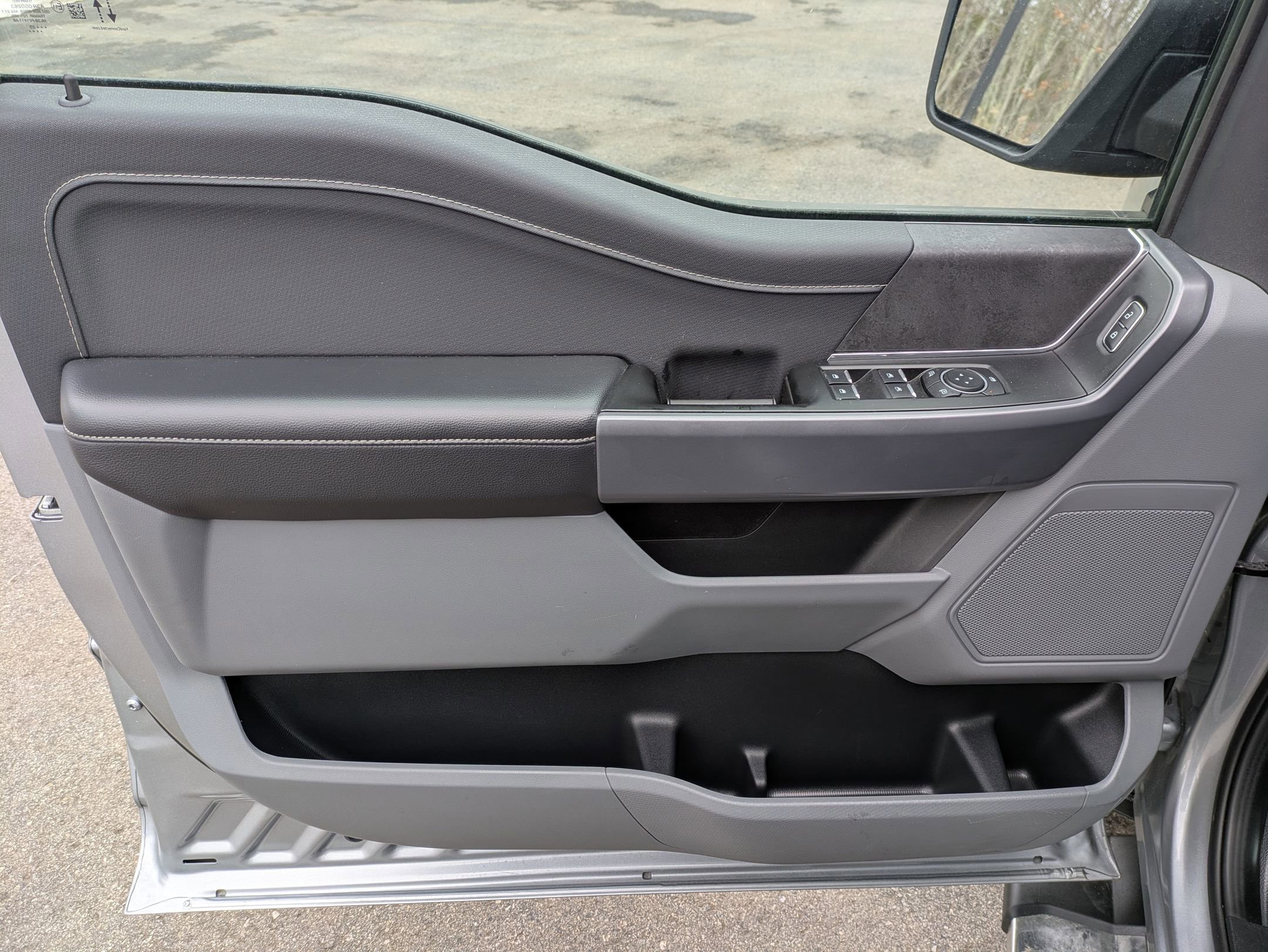 Certified 2025 Ford F150 XLT w/ Equipment Group 301A Standard image 6