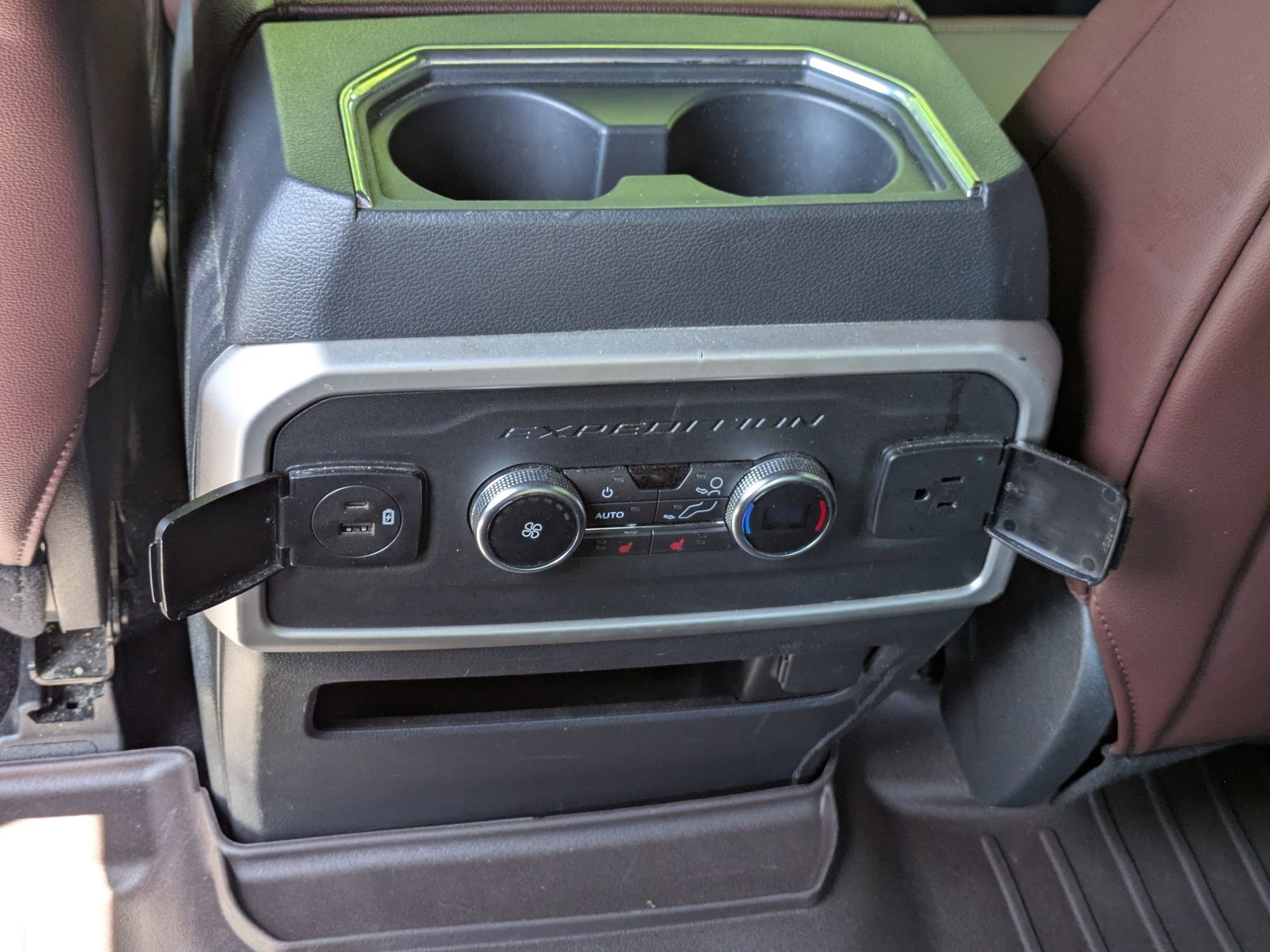 Certified 2022 Ford Expedition Limited AWD/4WD image 32